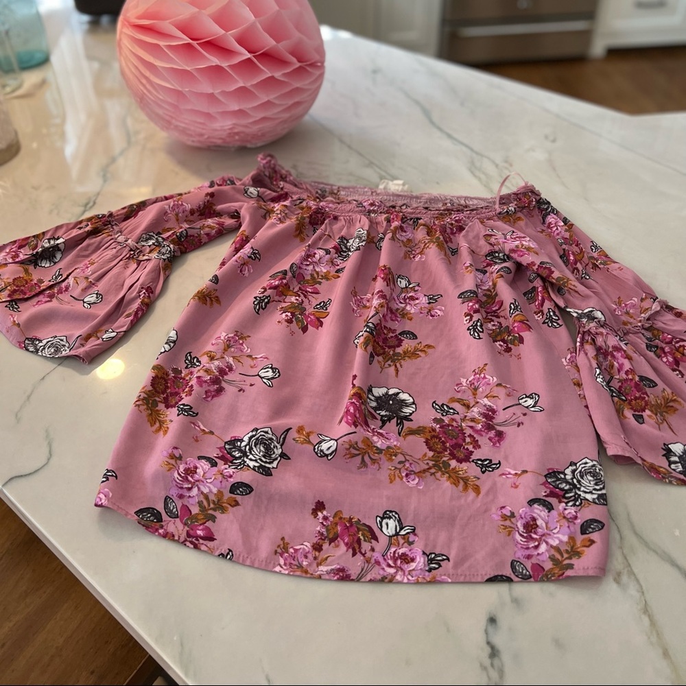 Pink Rose Flowy floral off the shoulder top sz S